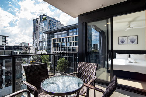 Arise Atlas - Accommodation NSW 1