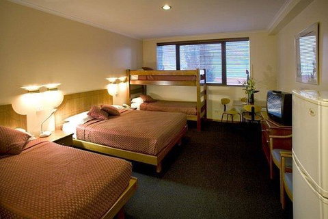 Capital Executive Apt Hotel Canberra - Accommodation NSW 2