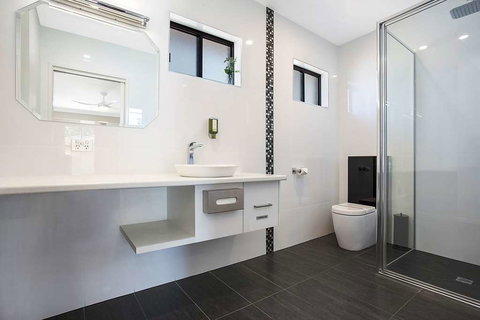 Comfort Inn May Park - Accommodation NSW 2