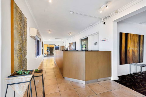 Comfort Inn Manhattan - Accommodation NSW 2