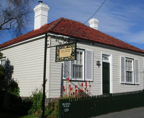 Alice's Cottages - Accommodation NSW 0