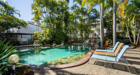The Beach Motel Hervey Bay - Accommodation NSW 2