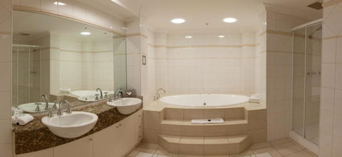 Quality Apartments Adelaide Central - Accommodation NSW 2