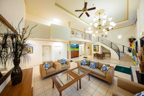 Cairns Queenscourt - Accommodation NSW 1