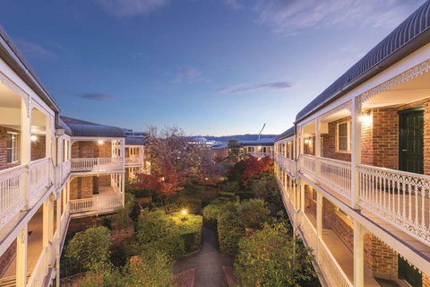 Adina Serviced Apts Canberra Kingston - Accommodation NSW 2