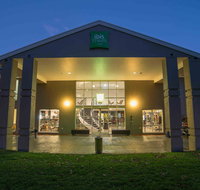 Ibis Styles Canberra - Accommodation NSW