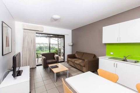 Majestic Oasis Apartments - Accommodation NSW 2