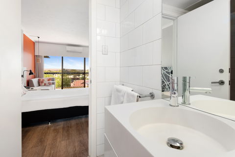 The Plaza Hotel Kalgoorlie - Accommodation NSW 10