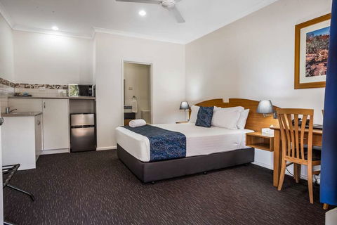 Karratha Central Apartments - Accommodation NSW 9