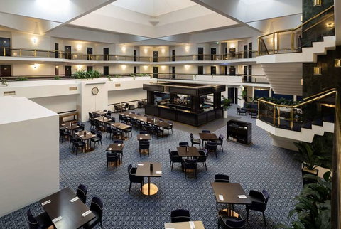 Ramada by Wyndham Diplomat Canberra - Accommodation NSW 12