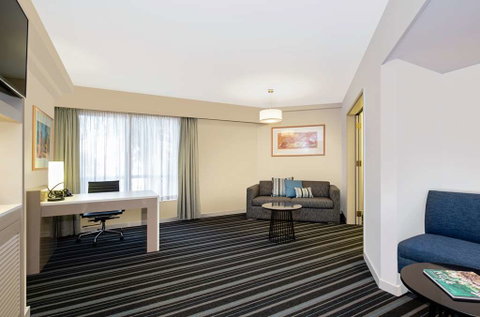 DoubleTree by Hilton Esplanade Darwin - Accommodation NSW 5