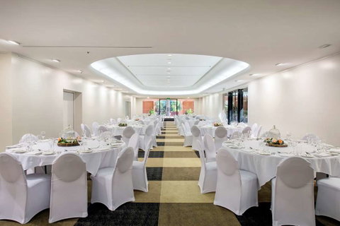 DoubleTree by Hilton Esplanade Darwin - Accommodation NSW 9