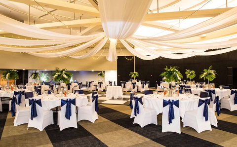 DoubleTree by Hilton Esplanade Darwin - Accommodation NSW 11