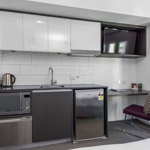 H on Mitchell Apartment Hotel - Accommodation NSW 1
