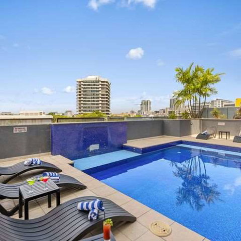 H on Mitchell Apartment Hotel - Accommodation NSW 5