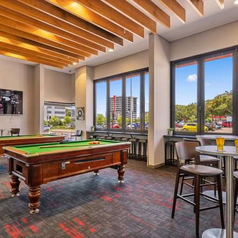 H on Mitchell Apartment Hotel - Accommodation NSW 6