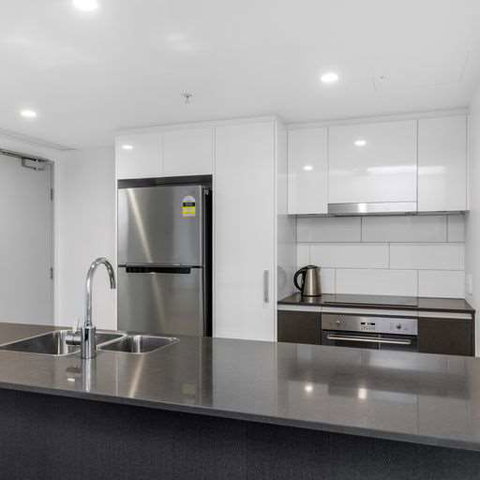 H on Mitchell Apartment Hotel - Accommodation NSW 11