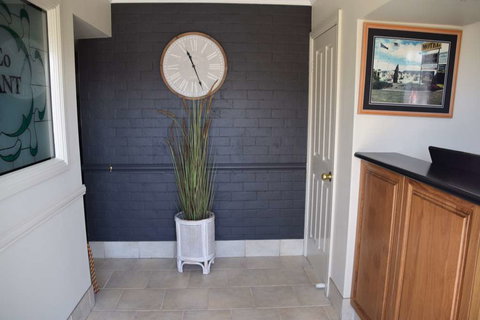 Best Western Coachman's Inn Motel - Accommodation NSW 4