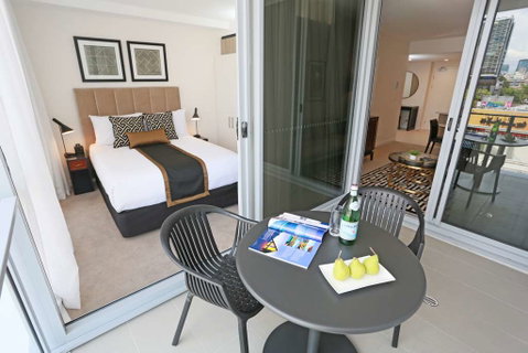 Alex Perry Hotel and Apartments - Accommodation NSW 2