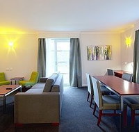 Abode Narrabundah - Accommodation NSW