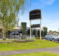 Commodore On The Park - Accommodation NSW