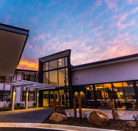 The Remington Orange - Accommodation NSW