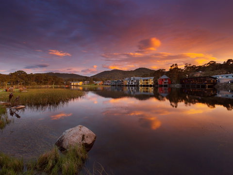 Novotel Lake Crackenback Resort & Spa - Accommodation NSW 2