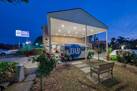 Best Western Airport Motel & Conv Ctr - Accommodation NSW 2