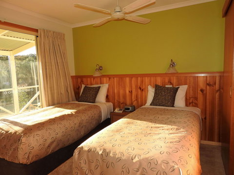 Golden Heritage Motor Inn & Cottages - Accommodation NSW 8