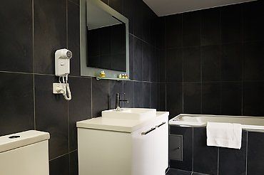 Crown on Darby - Accommodation NSW 5