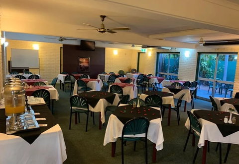 Pine Tree Motel - Accommodation NSW 2