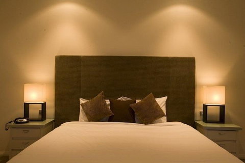 Beau Monde International - Accommodation NSW 4