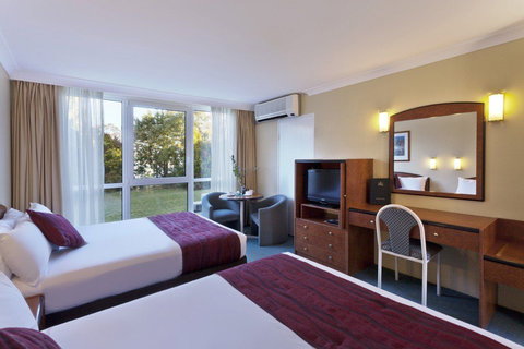 Alpine Motor Inn - Accommodation NSW 2