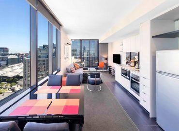 Aura On Flinders - Accommodation NSW 2