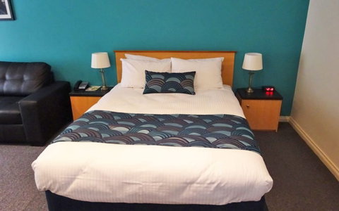 Victoria Lodge Motor Inn & Serviced Apts - Accommodation NSW 1