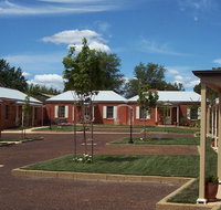Ross Motel  Caravan Park
