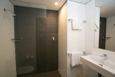 Alpha Hotel Eastern Creek - Accommodation NSW 6