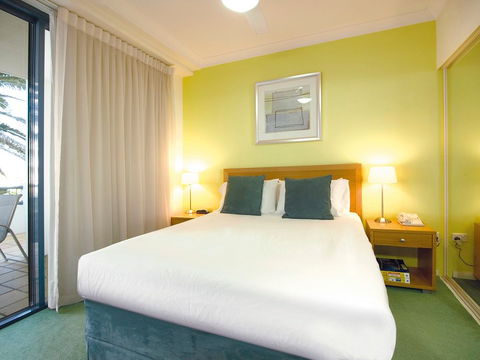 Oaks Calypso Plaza Resort - Accommodation NSW 2