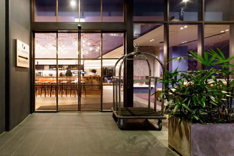 Alpha Mosaic Hotel - Accommodation NSW 3
