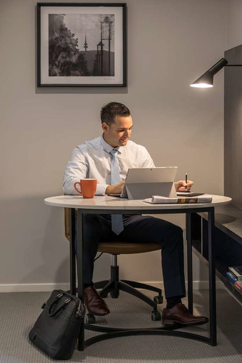 Deco Hotel - Accommodation NSW 8