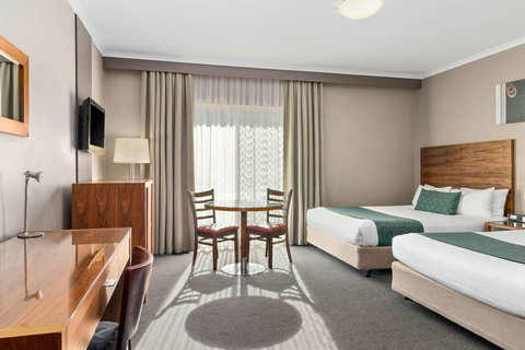 Quality Hotel Dickson - Accommodation NSW 1