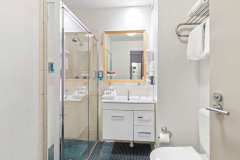 Quality Hotel Dickson - Accommodation NSW 4