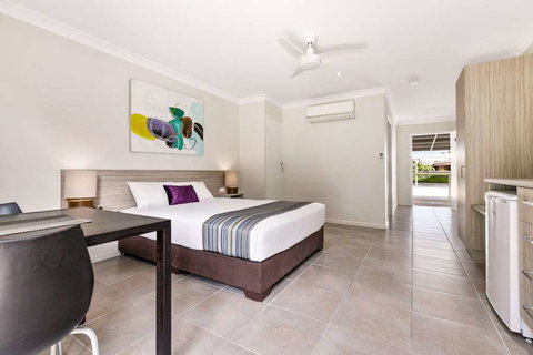 Econo Lodge Beachside - Accommodation NSW 5