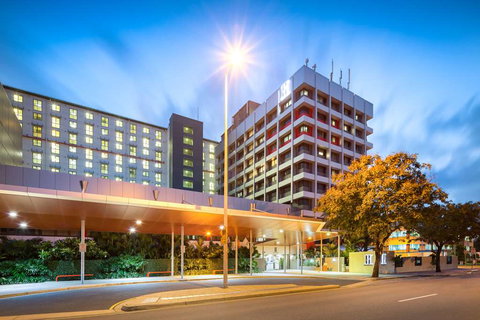 H on Smith Hotel - Accommodation NSW 0