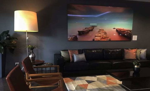 H on Smith Hotel - Accommodation NSW 2