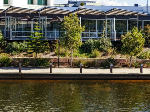 Mercure Sunshine Coast Kawana Waters - Accommodation NSW 1