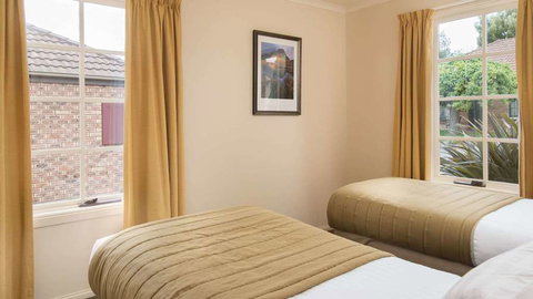 Country Club Villas - Accommodation NSW 10