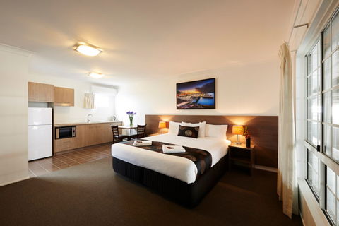 Takalvan Motel - Accommodation NSW 2