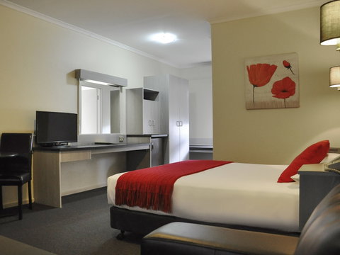 Ibis Styles Adelaide Manor - Accommodation NSW 2