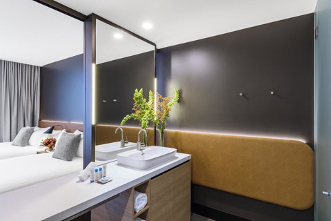 Vibe Hotel Canberra - Accommodation NSW 16